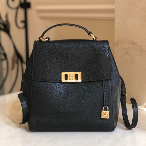 Michael Kors Handbags - NWT Michael Kors medium Karson leather Backpack